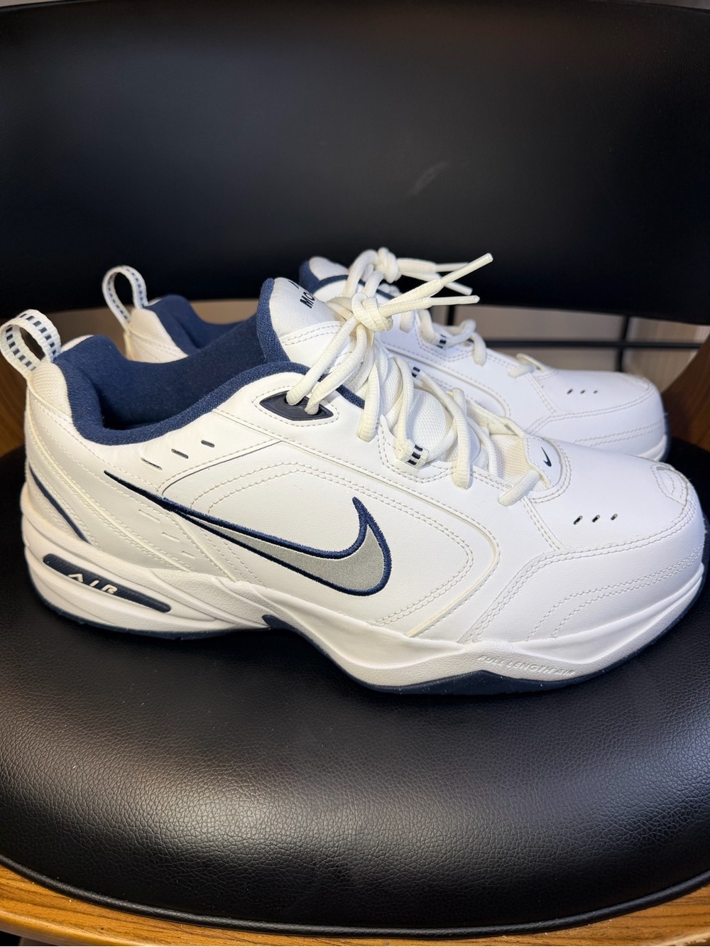 Nike Mens Air Monarch lV Training Shoes 416355-102 White Metallic Blue Size 14